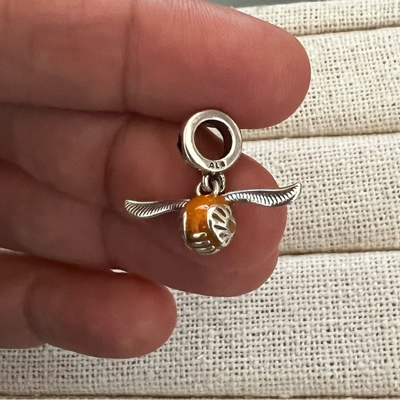 Harry Potter Golden Snitch Quidditch Dangle Charm - Picture 1 of 4